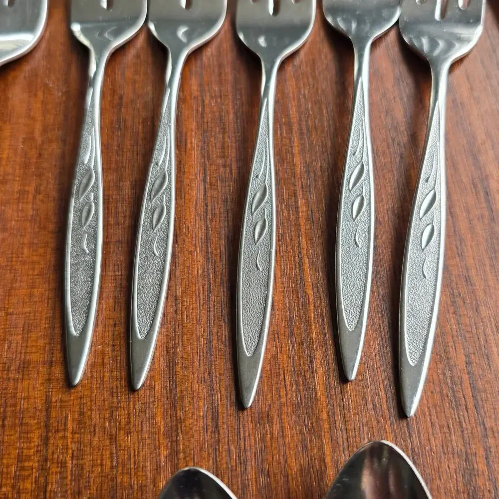 Vintage Oneida Royal Harvest Flatware WM Rogers Premier Stainless 29 Pcs MCM